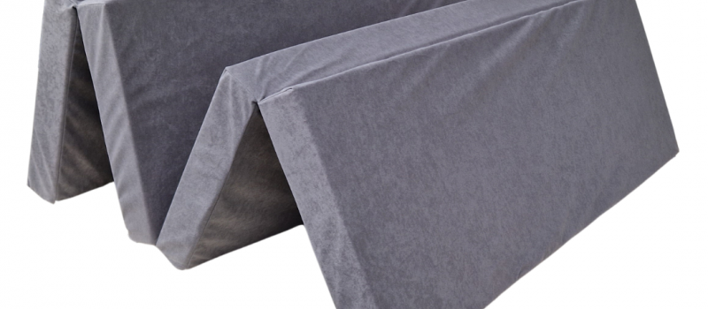 KiTa.de distingue le matelas pliant 200 × 140 × 8 cm de la marque Natalia Spzoo !